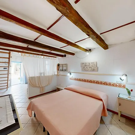 Mareantico Shabby بيت للعطل سامبييري